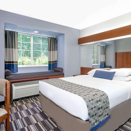 Microtel Inn & Suites By Wyndham Bremen Exterior photo