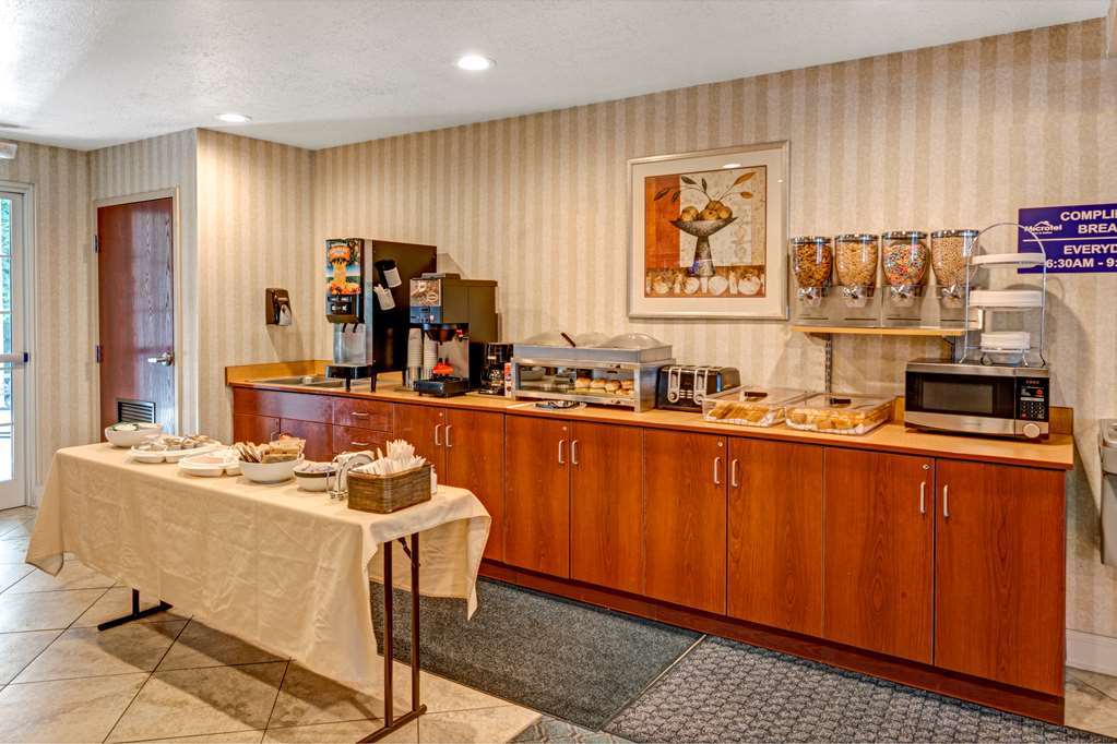 Microtel Inn & Suites By Wyndham Bremen Facilities photo